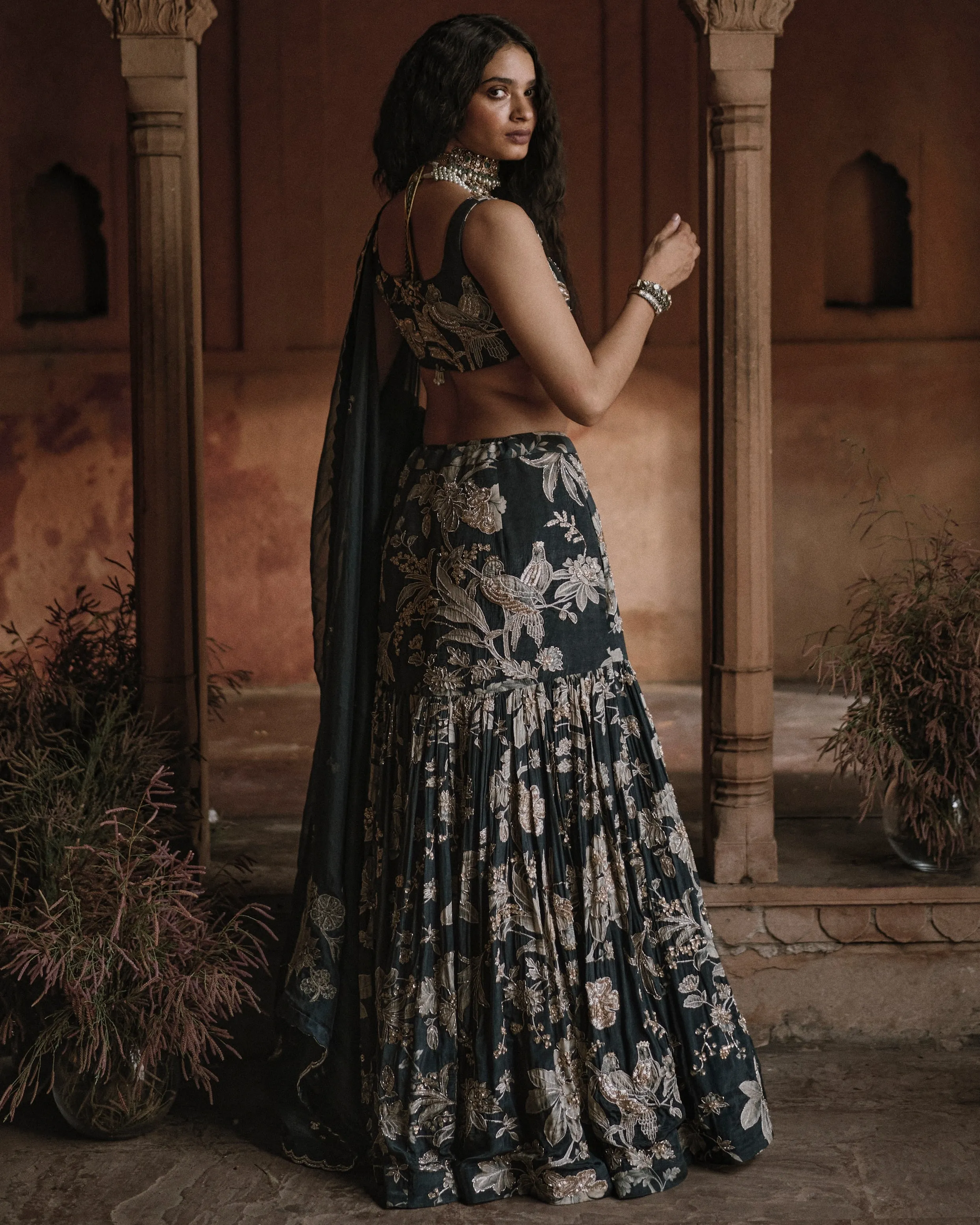 Romantic Mermaid Fit Roop Flip Bird Print Lehenga Set
